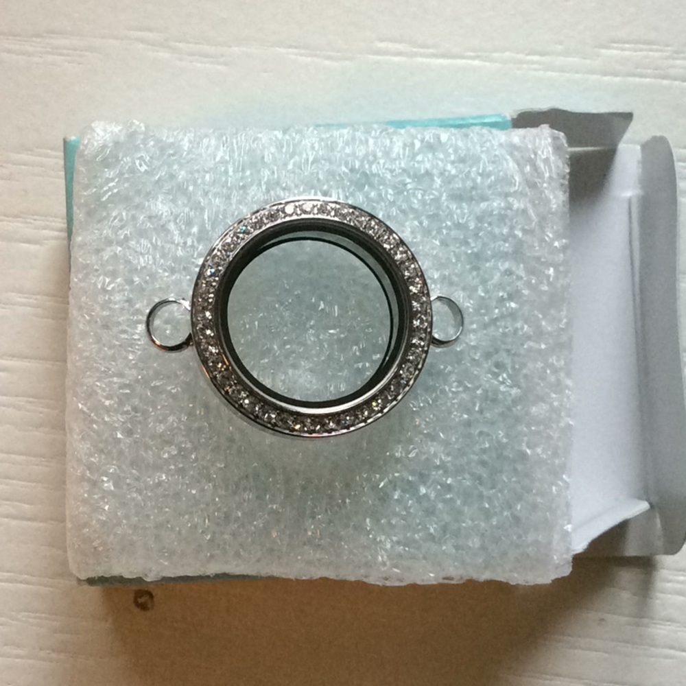 Twist open Silver Link Locket Origami Owl